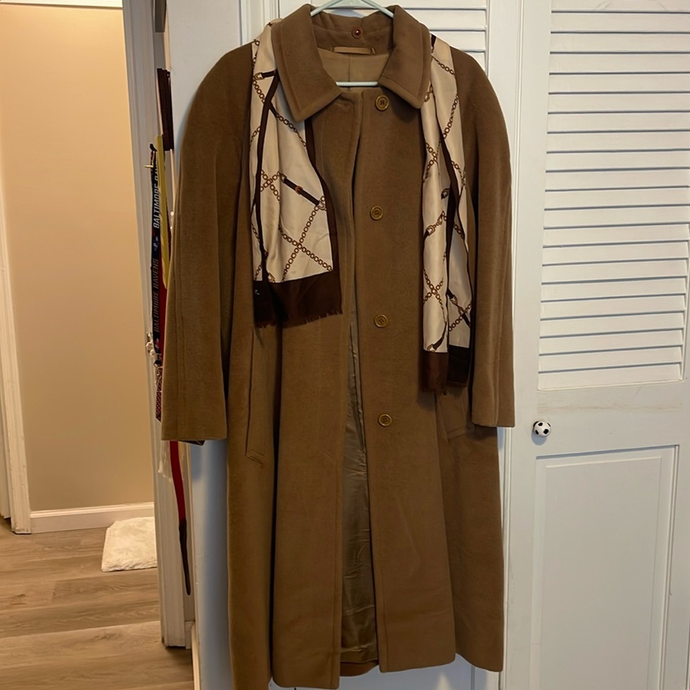 Women’s XXL Jacket Overcoat Raincoat 100% Lana with a Jim Renoir Scarf
